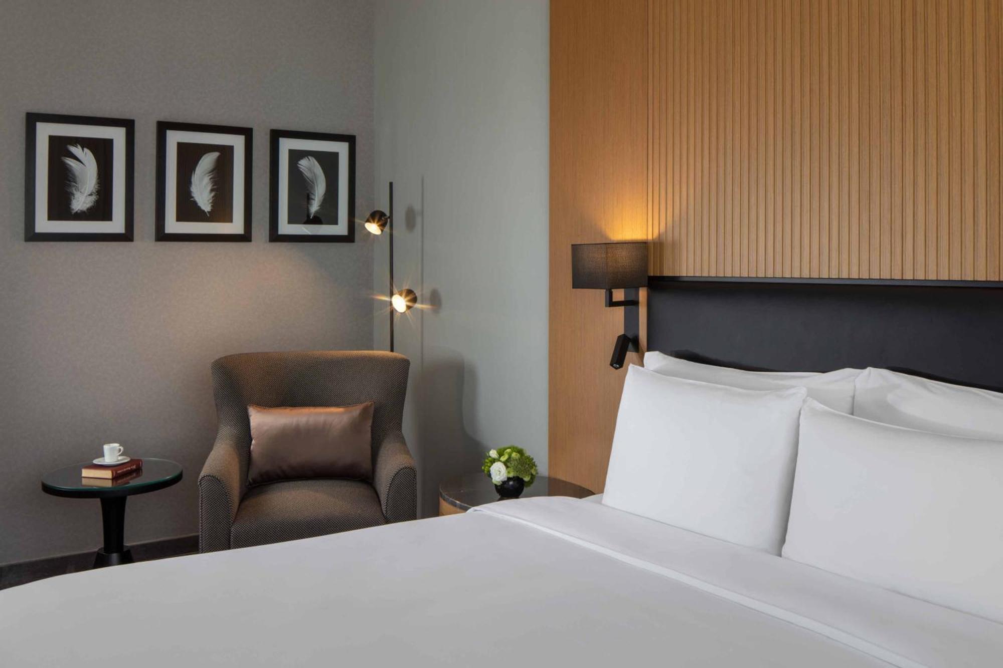 מלון The First Collection Dubai Business Bay חדר תמונה A room at the hotel